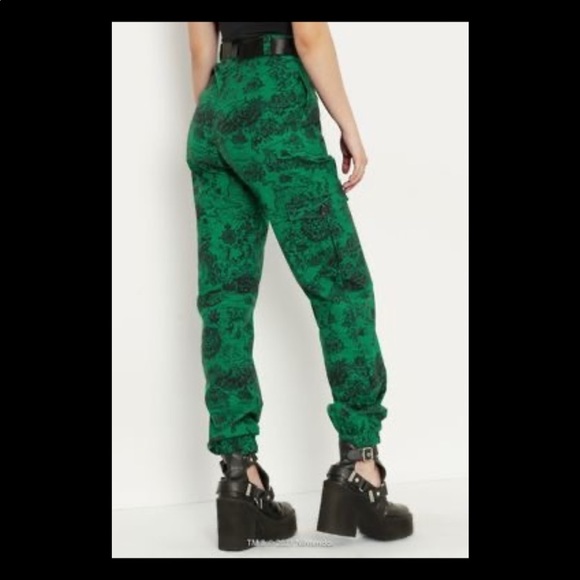 Kingdom of Hyrule Map Cargo pants - Size 14 (AUS) - Blackmilk Clothing / Zelda - Picture 3 of 3